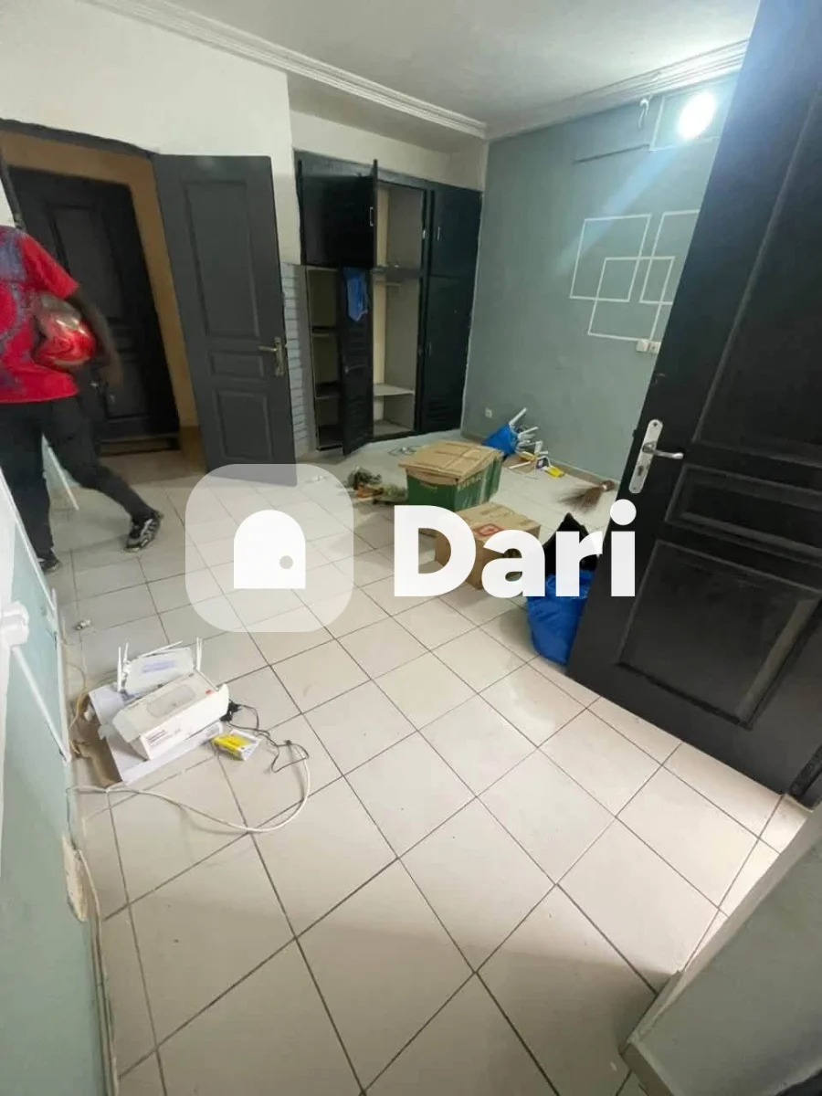 Studio à louer à la 9e tranche — photo 2