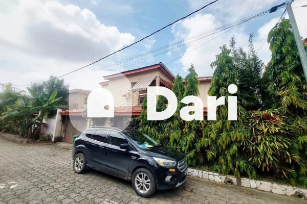 Villa duplex 4 pièces avec dépendance et garage à Riviera Faya