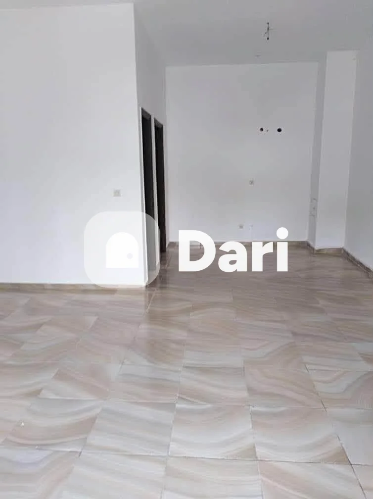 Grand magasin à louer à la 9e tranche — photo 2