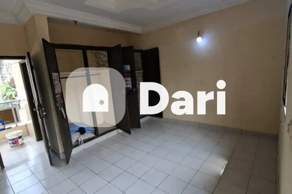 Studio 90 m² au 1er étage avec balcon à Angré