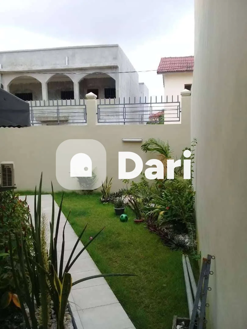 Villa 4 chambres à Abatta Cité Oribat — photo 1