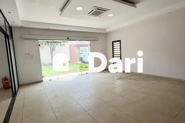 Villa 8 pièces avec piscine à Deux-Plateaux Sococe