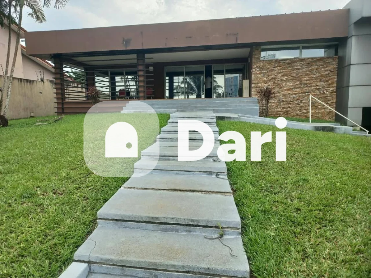 Villa 10 pièces avec dépendance à Deux-Plateaux Vallons — photo 1