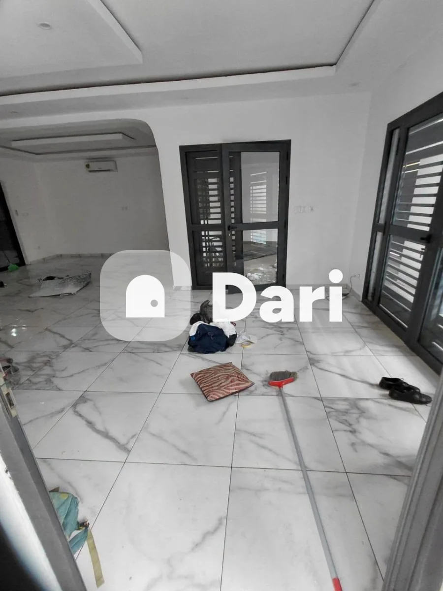 Villa duplex 5 chambres avec piscine à Cité Synacassi Riviera — photo 2