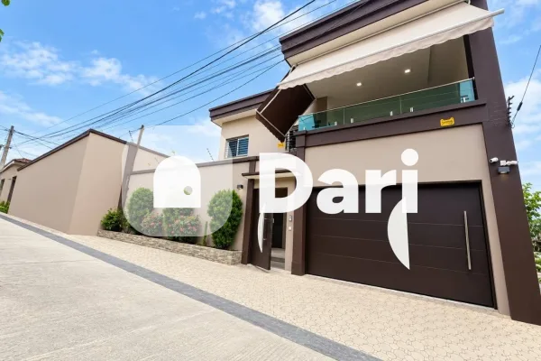 Duplex 8 pièces avec piscine à Angré 8e tranche