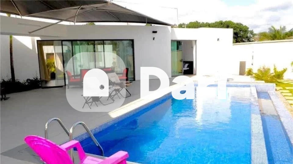 Villa 4 pièces avec piscine à Assinie Kilomètres 04 — photo 1
