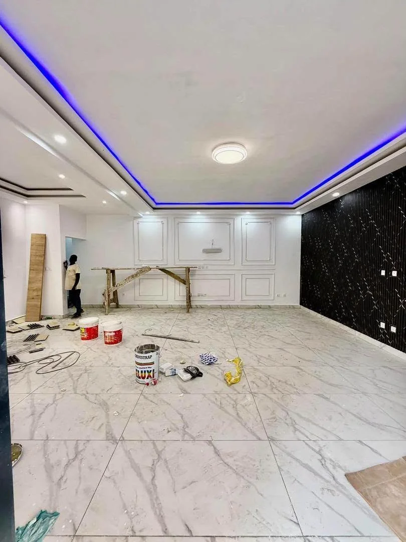 Appartement 4 pièces neuf à louer, 2e étage