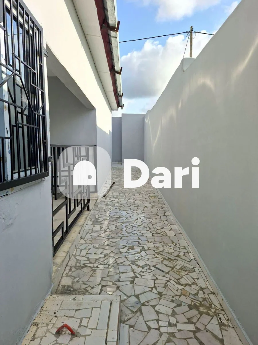Maison 3 pièces à Bonoua, quartier résidentiel — photo 2
