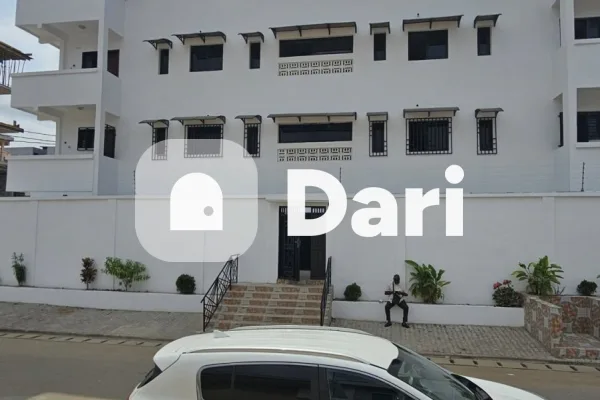 Appartement 4-5 pièces à Angré derrière le CHU