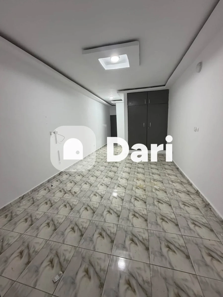 Studio au 2e étage à Djorobité 1 — photo 2