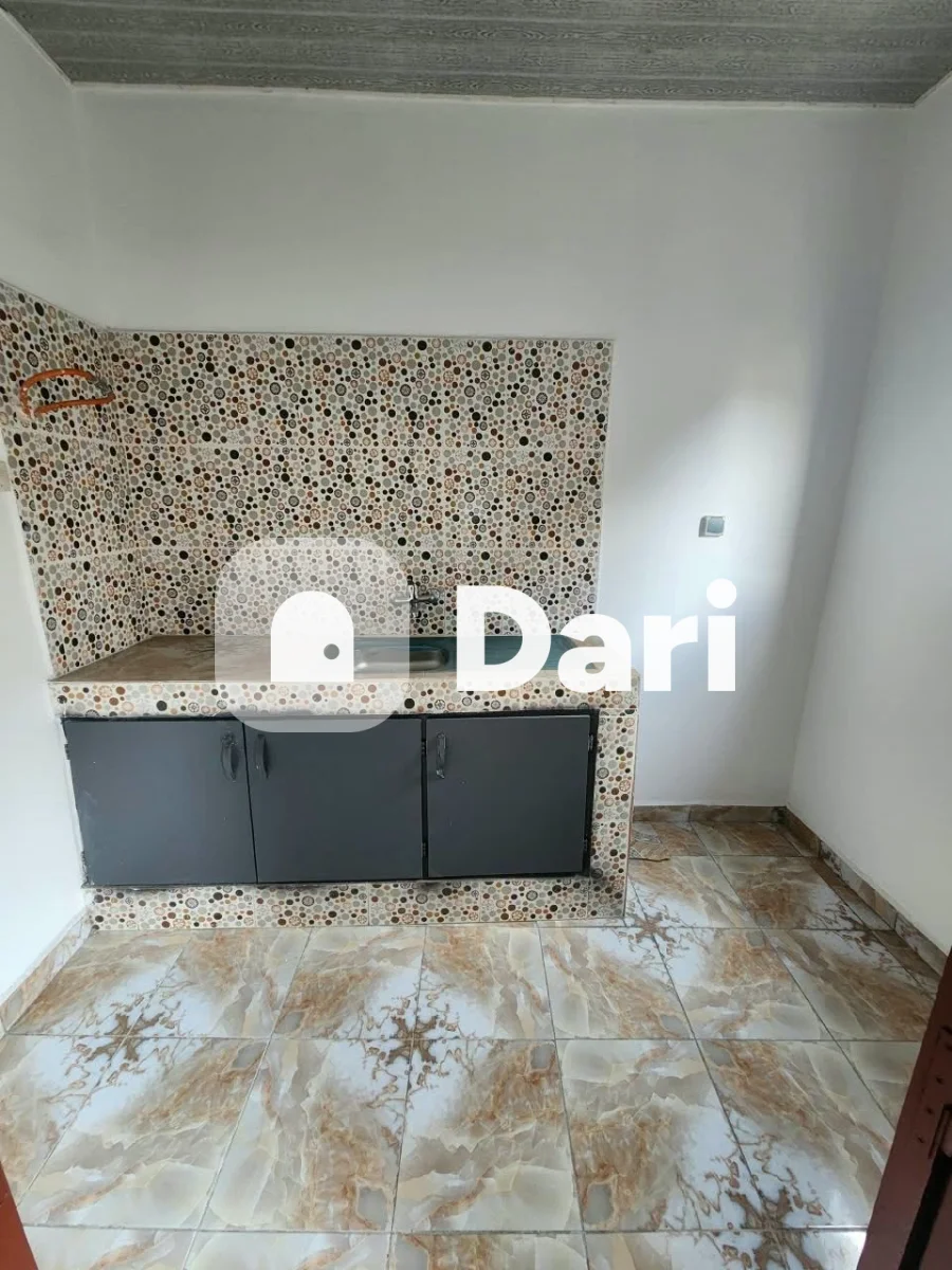 Studio meublé avec balcon à Riviera 4 Cité Verdoyante — photo 1