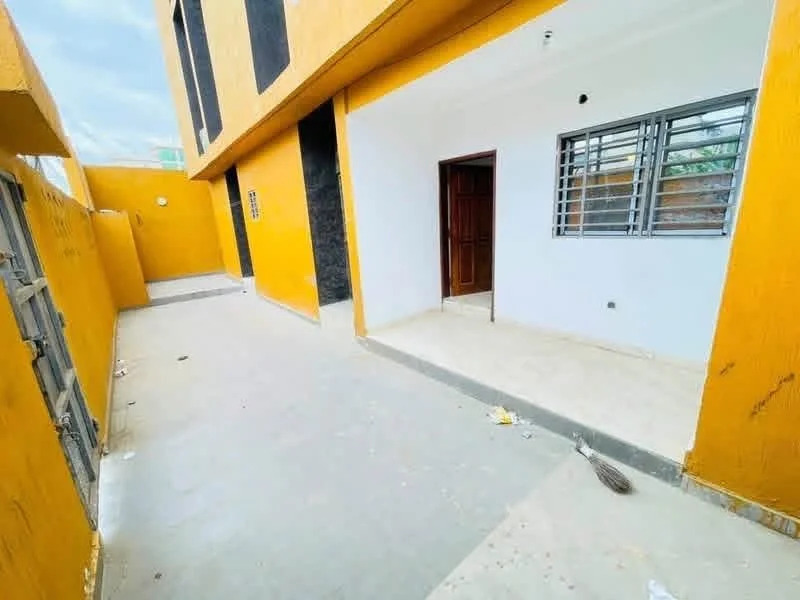 Appartement 4 pièces à louer à Riviera Triangle