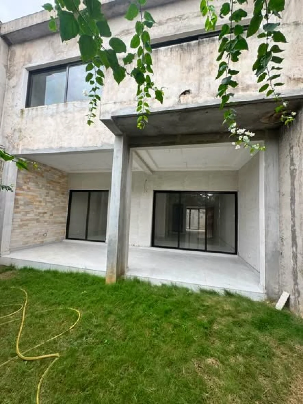 Villa 5 pièces duplex à Riviera Faya, Cité du Port 2
