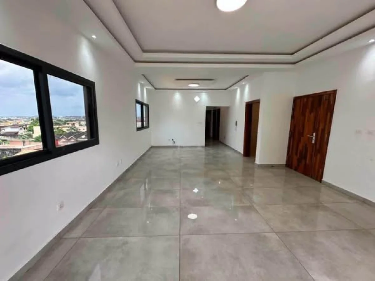 Appartement 3 pièces de standing à Cocody Angré 8e tranche