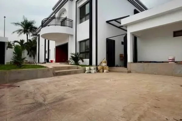 Villa duplex 7 pièces haut standing à Riviera Golf Beverly Hills