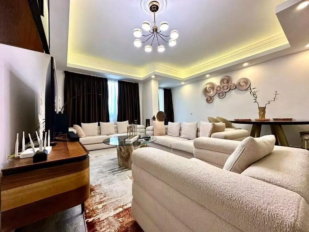 Appartement 4 pièces meublé avec piscine à Marcory Zone 4