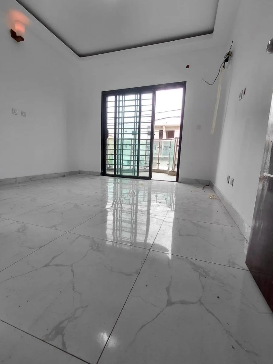Appartement 2 pièces avec balcon à Angré