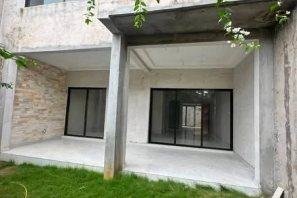 Duplex 5 pièces haut standing à Abatta Cité du Port
