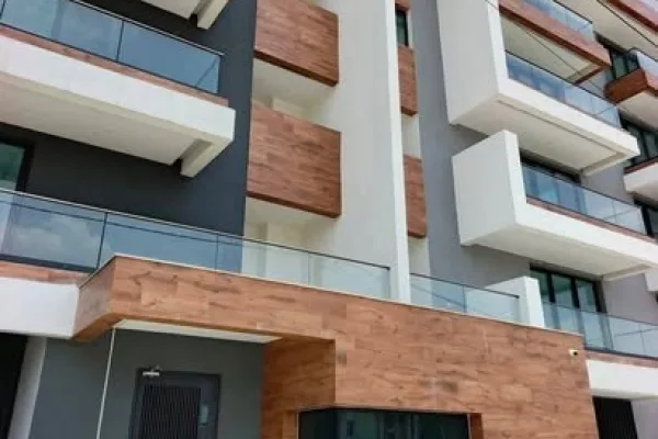 Appartement 4 pièces haut standing à Riviera M'Badon