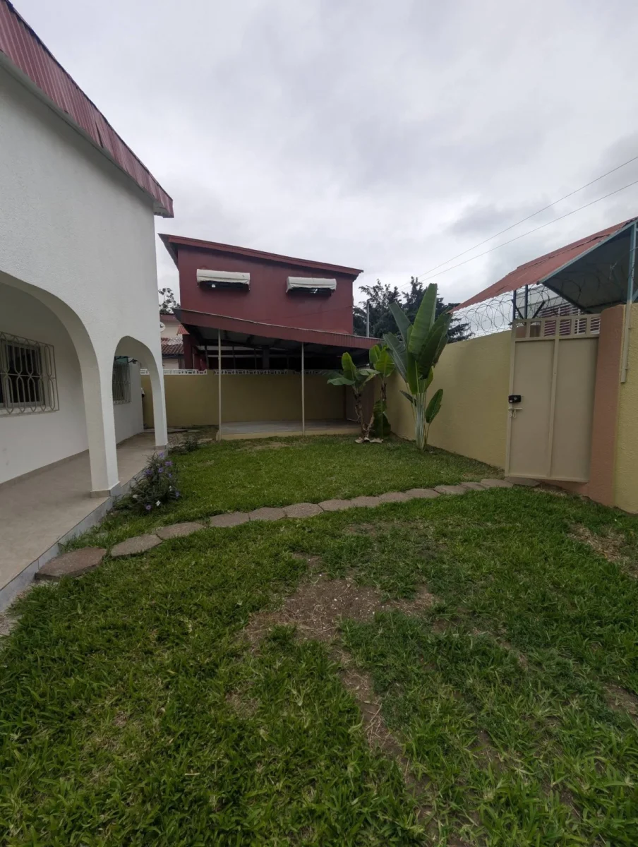 Villa 4 pièces à Riviera 3