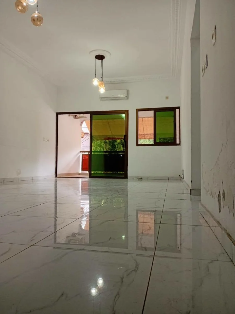 Appartement 3 pièces à Angré 9e tranche avec parking