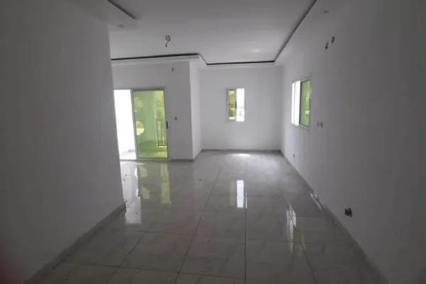 Villa duplex 5 pièces avec garage à Angré CHU Djorobité