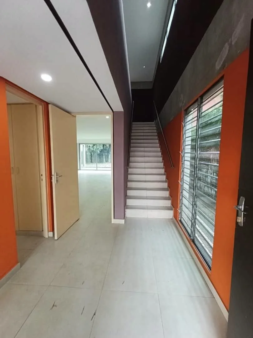 Villa duplex 5 pièces à Cocody Angré 8e tranche