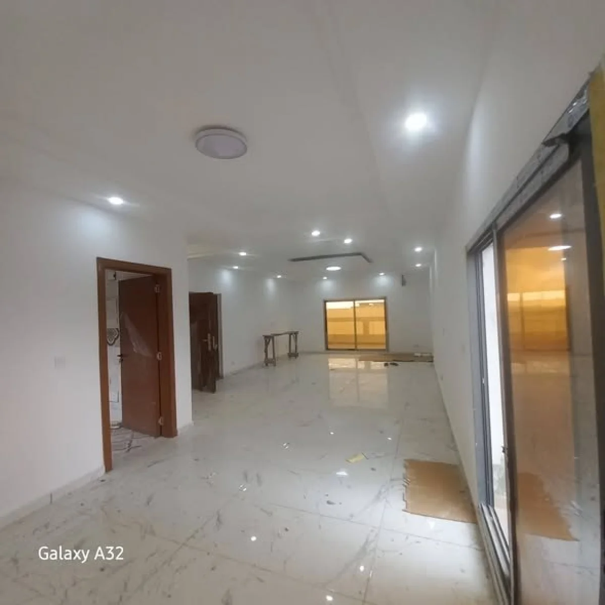Appartement 4 pièces neuf à Faya